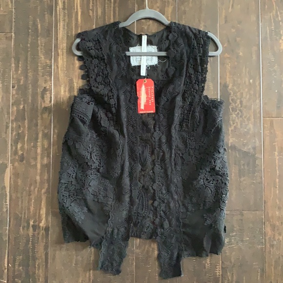 Johnny Was Vest - Picture 2 of 15